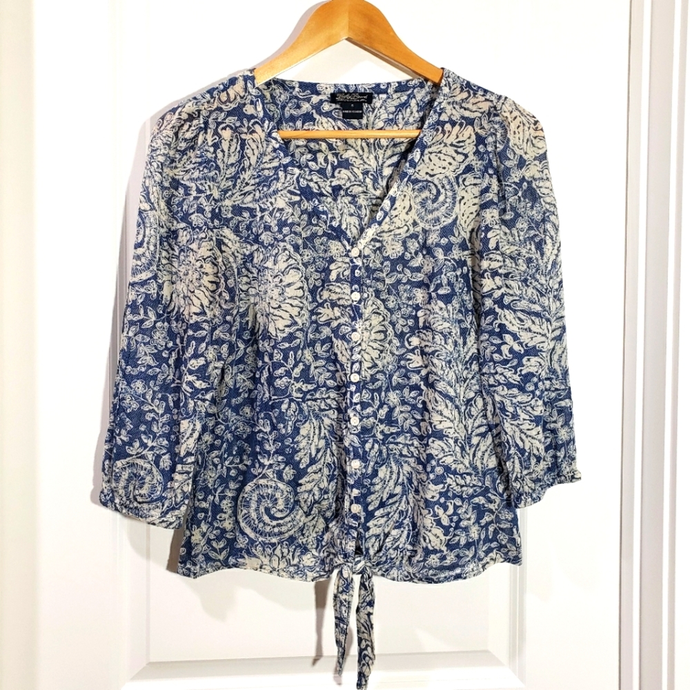 Lucky Brand size S blue and white blouse